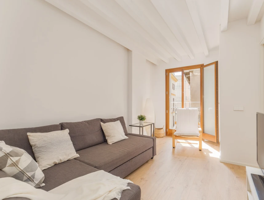 Residential units in refurbished Old Town building - Palma de Mallorca-7