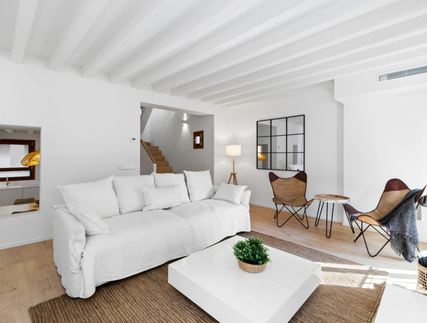 Residential units in refurbished Old Town building - Palma de Mallorca-11