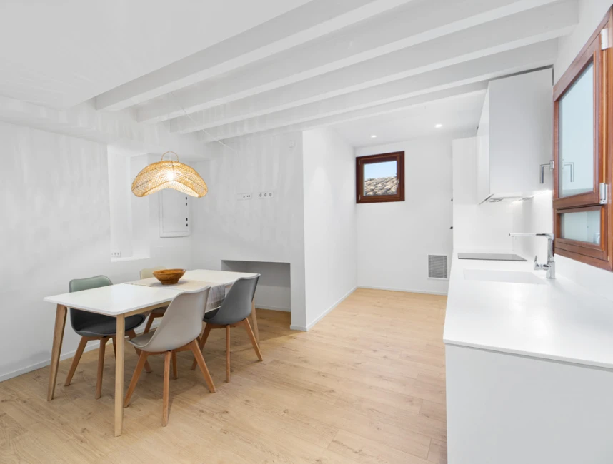 Residential units in refurbished Old Town building - Palma de Mallorca-16