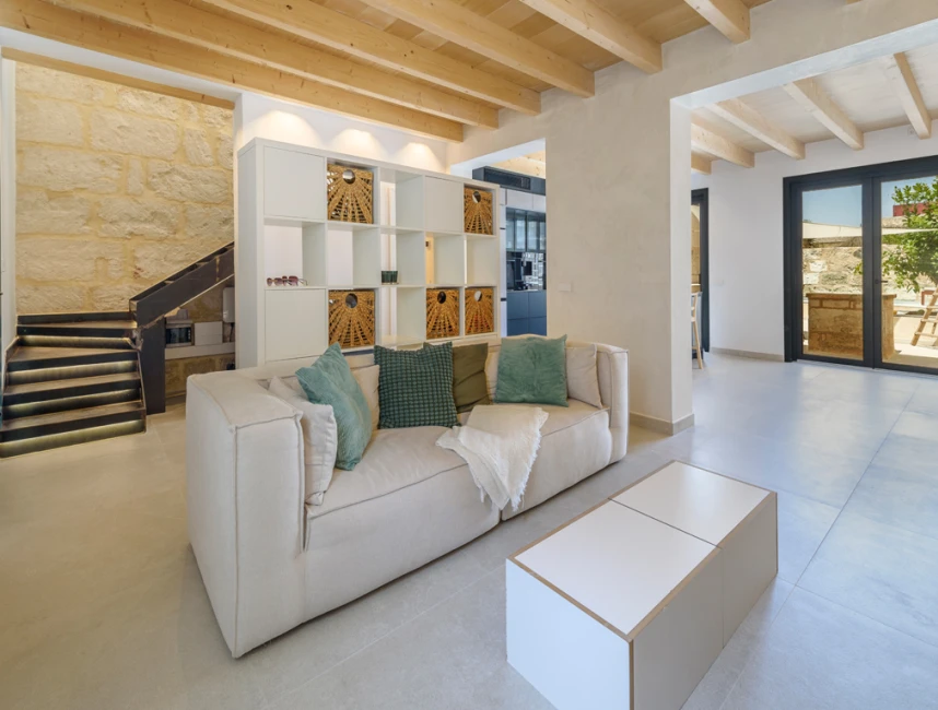 Casa moderna de nueva construcción con piscina en Muro, Mallorca-2