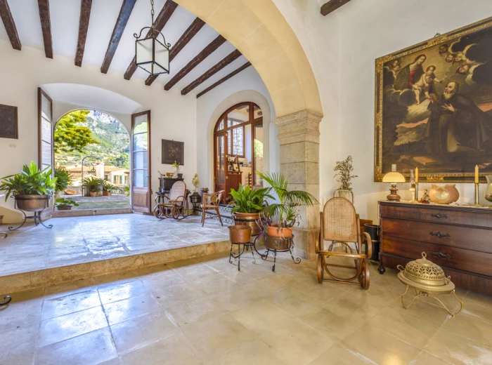 Stunning Historic Property in the Heart of Fornalutx-3