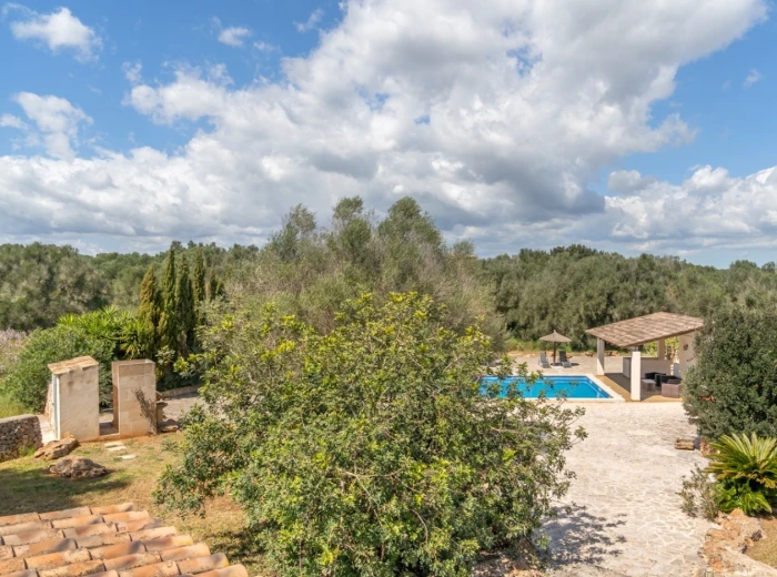 Idyllically situated finca with rental licence-4