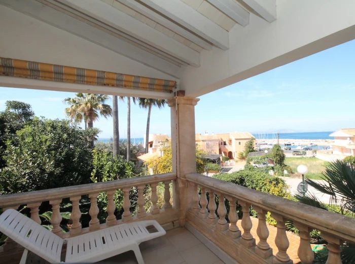 Detached house on the harbour with sea views in Colònia St. Pere-1