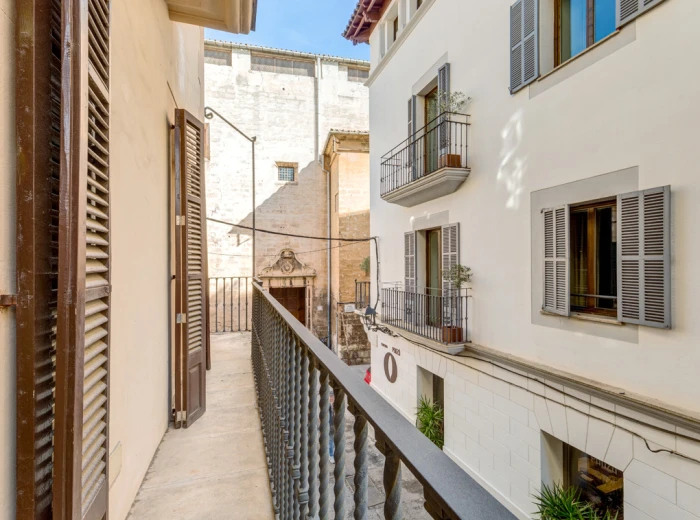 Te renoveren: Appartement op emblematische locatie met lift - Palma de Mallorca, Oude Stad-2