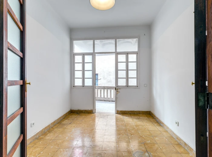 To renovate: Flat in emblematic location with lift - Palma de Mallorca, Old Town-6