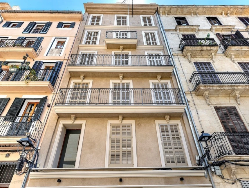 Timeless Apartment in the Old Town with elevator - Palma-2