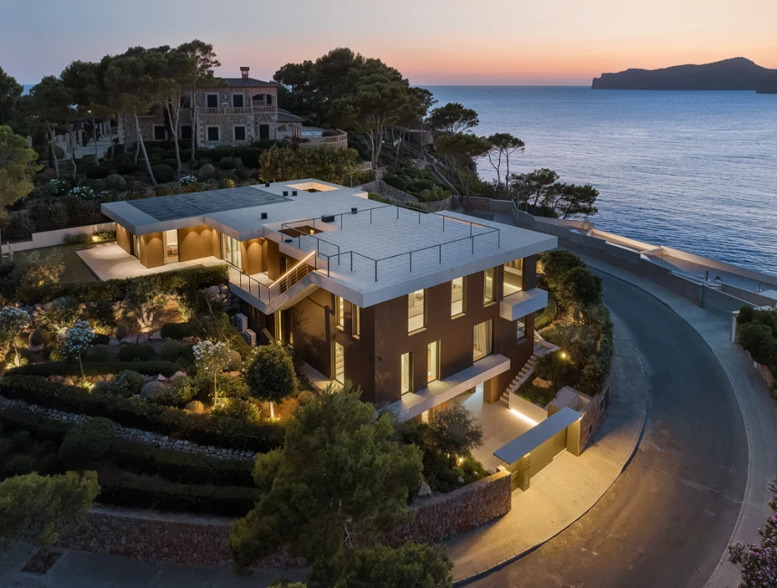 Nybyggd villa med havsutsikt i Santa Ponsa-21