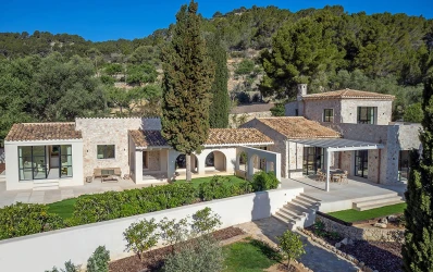 Exclusive, Modern Finca with Guest House – S’Arracó, Mallorca