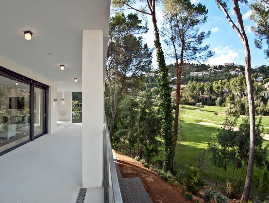 Modern luxury villa with direct golf views-11