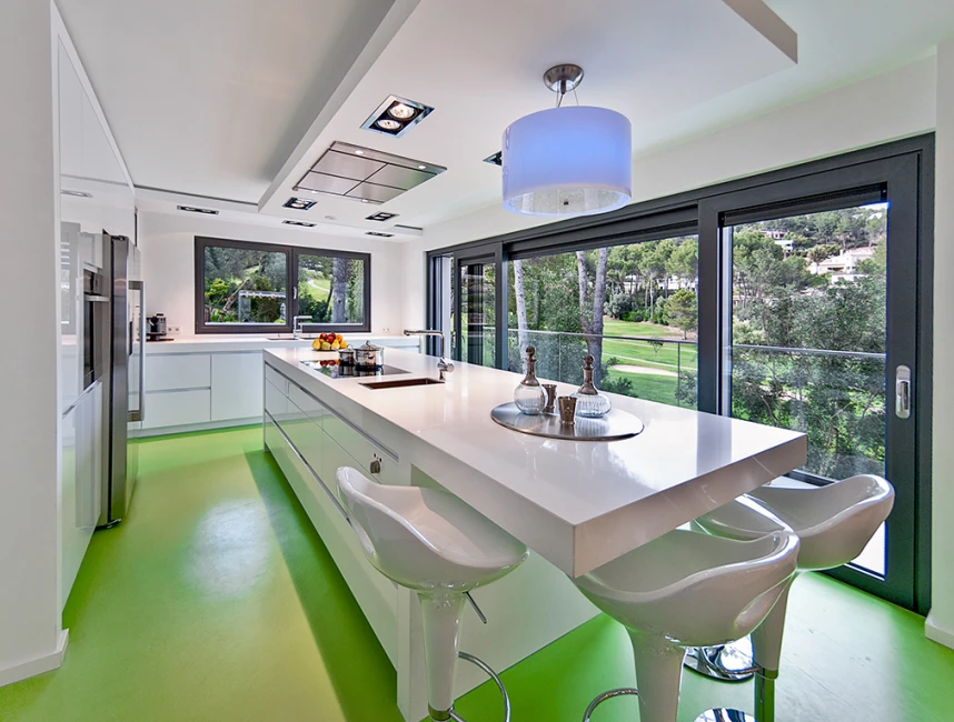 Modern luxury villa with direct golf views-12