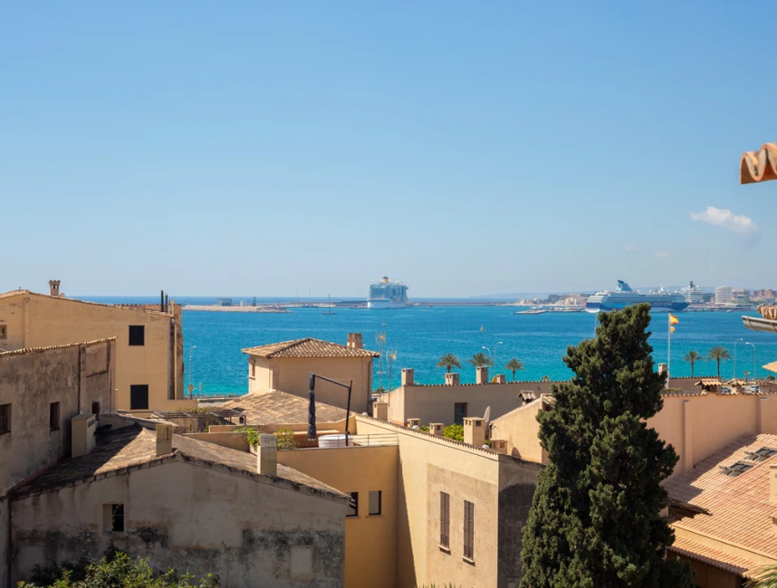Encantador ático dúplex con aire mediterráneo, vistas al mar y terraza comunitaria-14