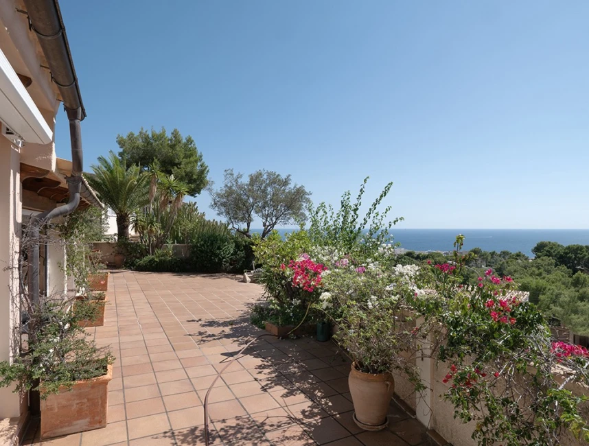 Villa met mediterraan zeezicht boven de jachthaven in Portals-18