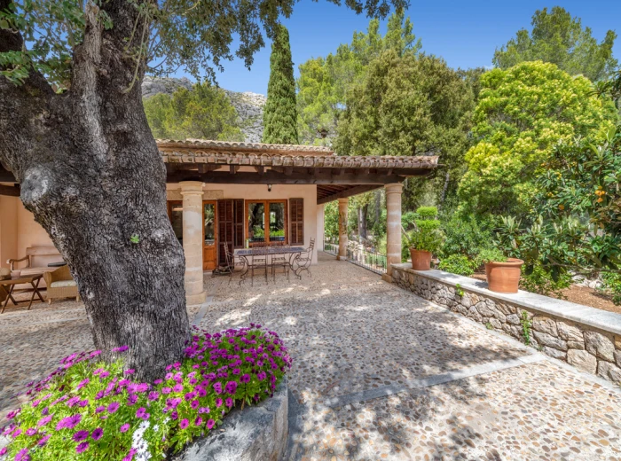 Enchanting, highly private home just outside Pollensa-13