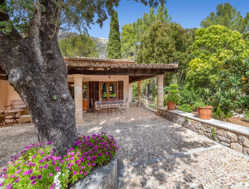 Enchanting, highly private home just outside Pollensa-13