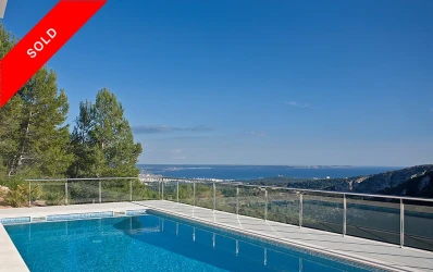 Modern villa with spectacular sea views in Son Vida