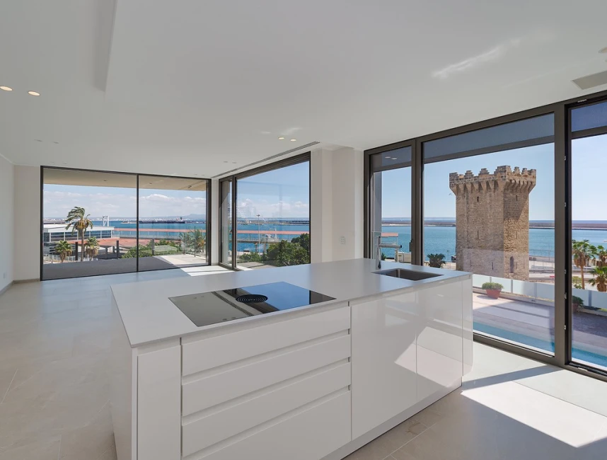 New luxury apartment with views to the port-2