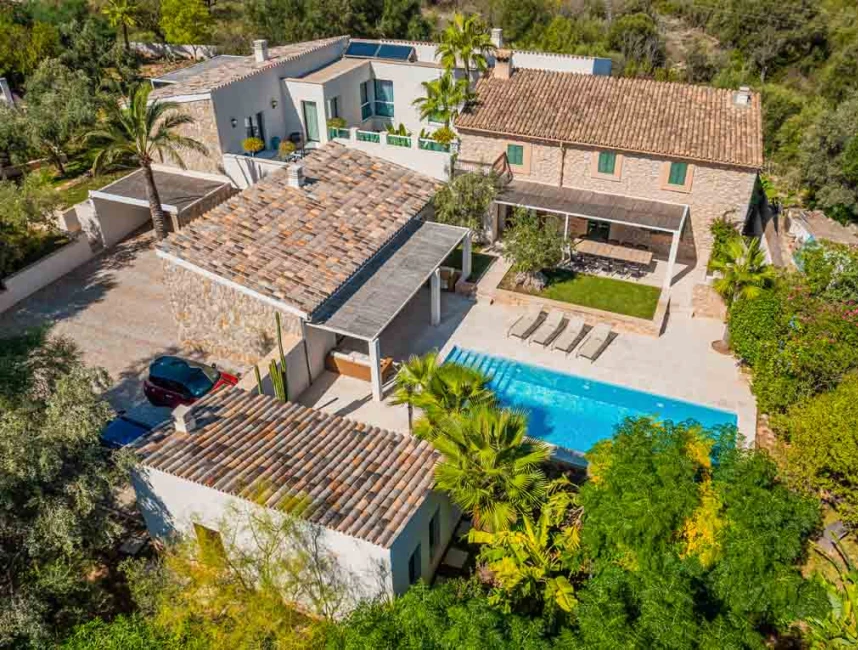 Exceptional property in Es Capdella-22
