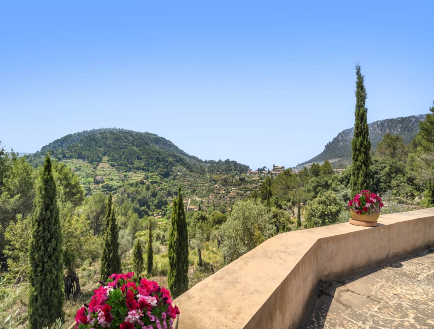 Villa met prachtig uitzicht op Valldemossa-3