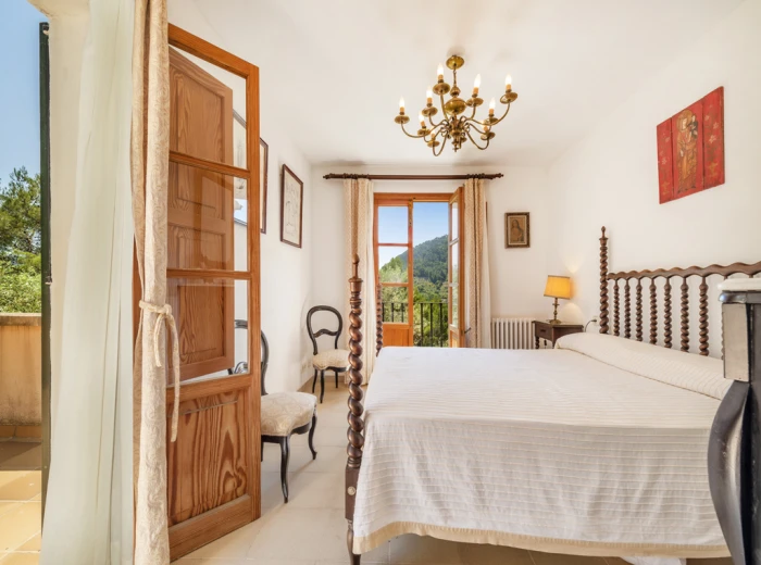 Villa with magnificent views of Valldemossa-13