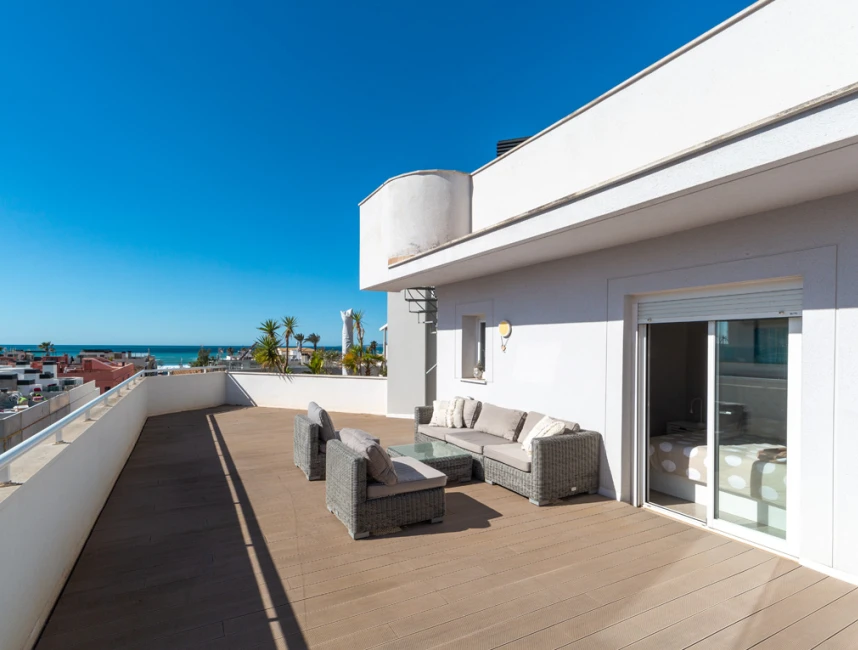 Penthouse moderne avec vue sur la mer à Portixol-1