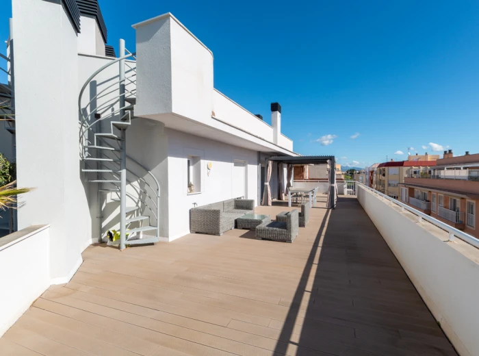 Modern penthouse with seaview in Portixol-7