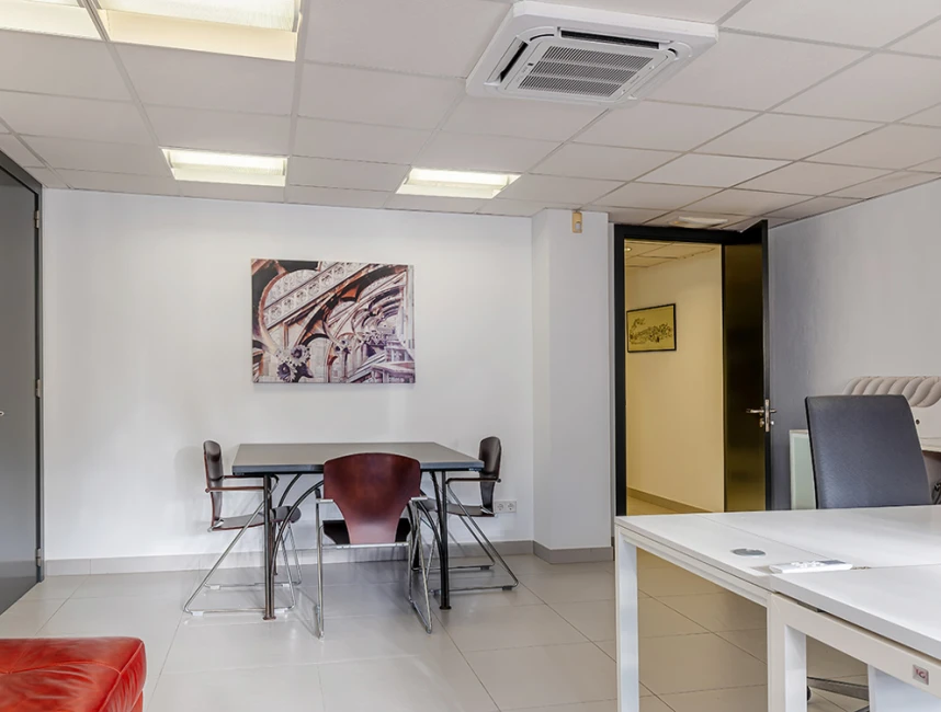 Elegant commercial space in the heart of Puerto Andratx-6