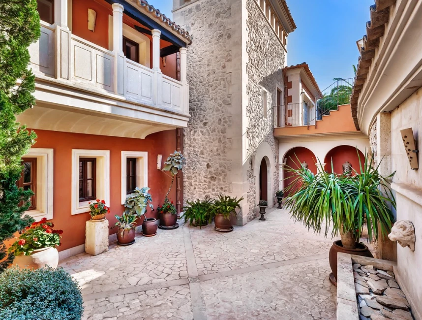 Mediterranean villa with stunning harbour views-22