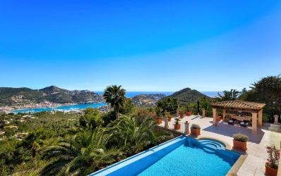 Mediterrane villa met prachtig uitzicht op de haven