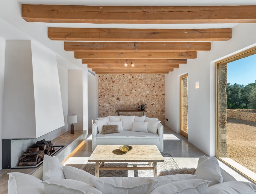 Restored heritage finca with sea views in Cala Varques-9