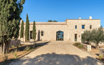Restored heritage finca with sea views in Cala Varques