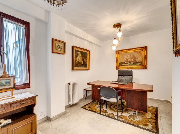 Flat with views and in need of renovation at Paseo Mallorca - Palma, Old Town-10