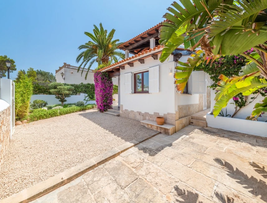 Chalet within walking distance of Cala Llombards-18