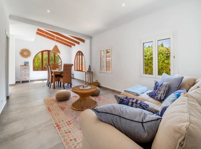 Chalet within walking distance of Cala Llombards-5