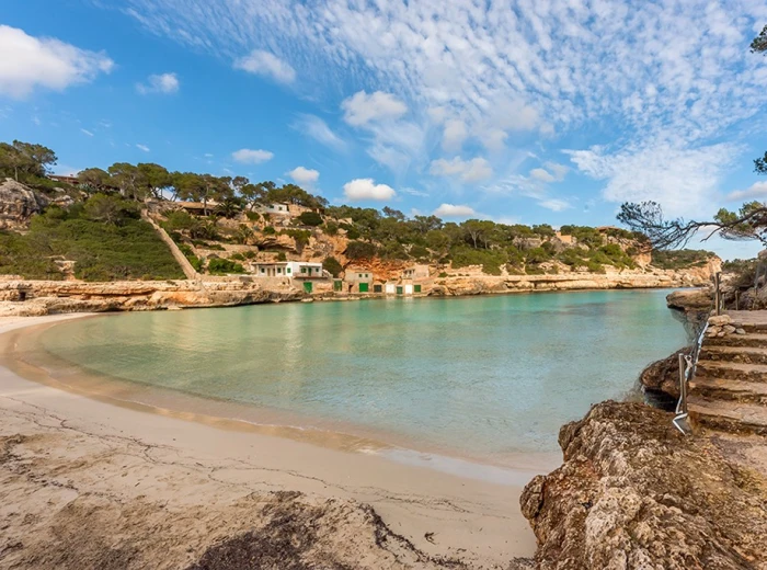 Chalet within walking distance of Cala Llombards-4