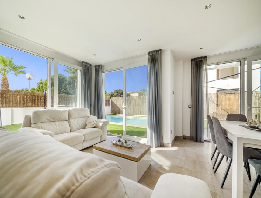 Helt ny villa nära stranden att köpa i Can Picafort, Mallorca-3