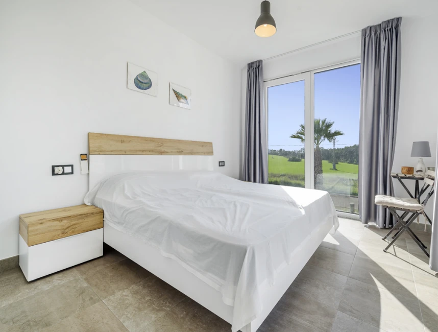Helt ny villa nära stranden att köpa i Can Picafort, Mallorca-11