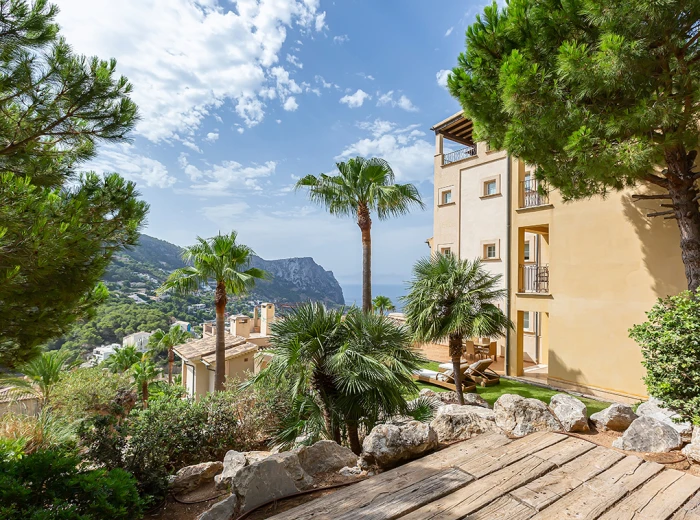 Garden Apartment in luxury resort with sea views-1