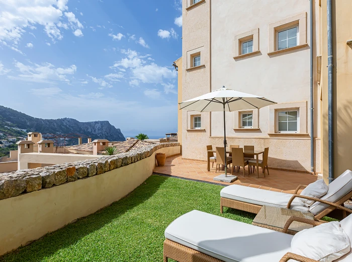 Garden Apartment in luxury resort with sea views-18