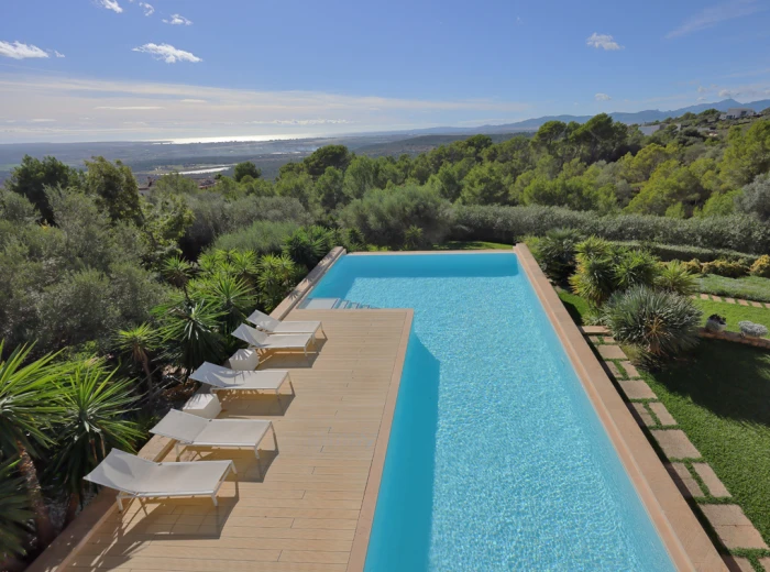 High-quality luxury villa in Puntiró-1