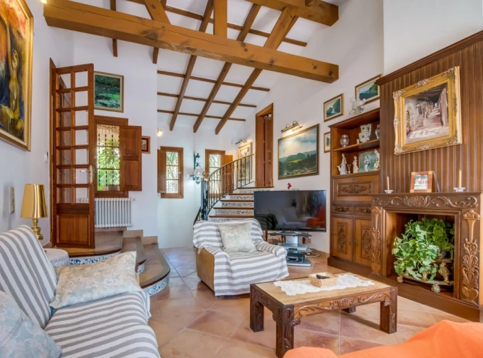 Strandnahe Villa im mallorquinischen Stil in Costa de los Pinos-3