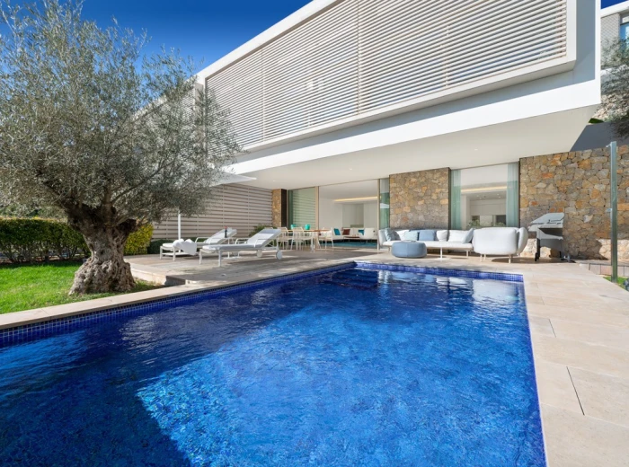 Luxury Villa with sea views-19