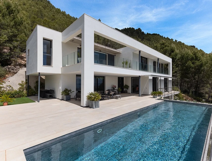 Moderne Villa in der exklusiven Nachbarschaft von Son Vida-1