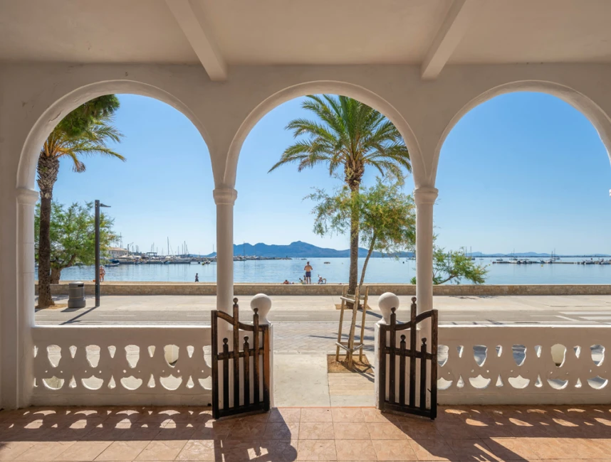 Fantastica opportunità di investimento in prima linea, Puerto Pollensa - Mallorca-1