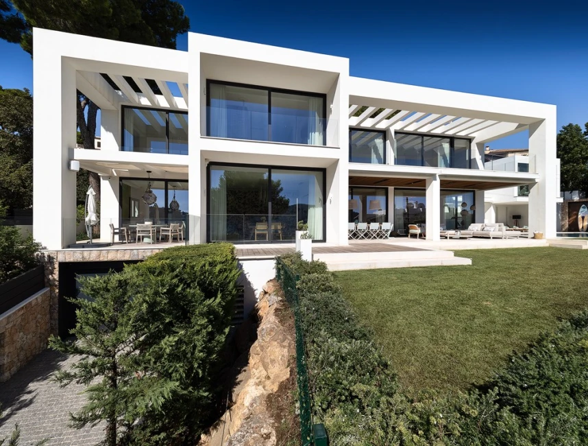 Modern villa in the harbour of Port Andratx-3