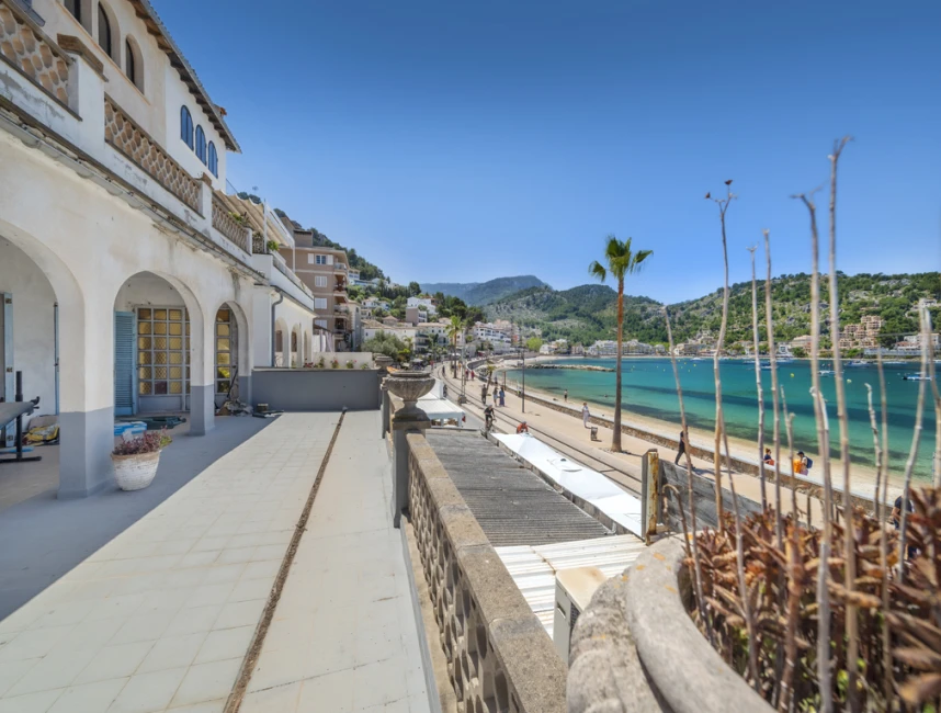 Investment property in the first sea line of Port de Sóller-4