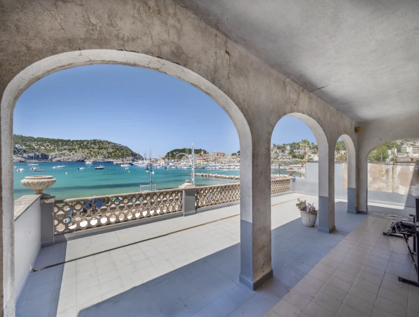 Investment property in the first sea line of Port de Sóller-3