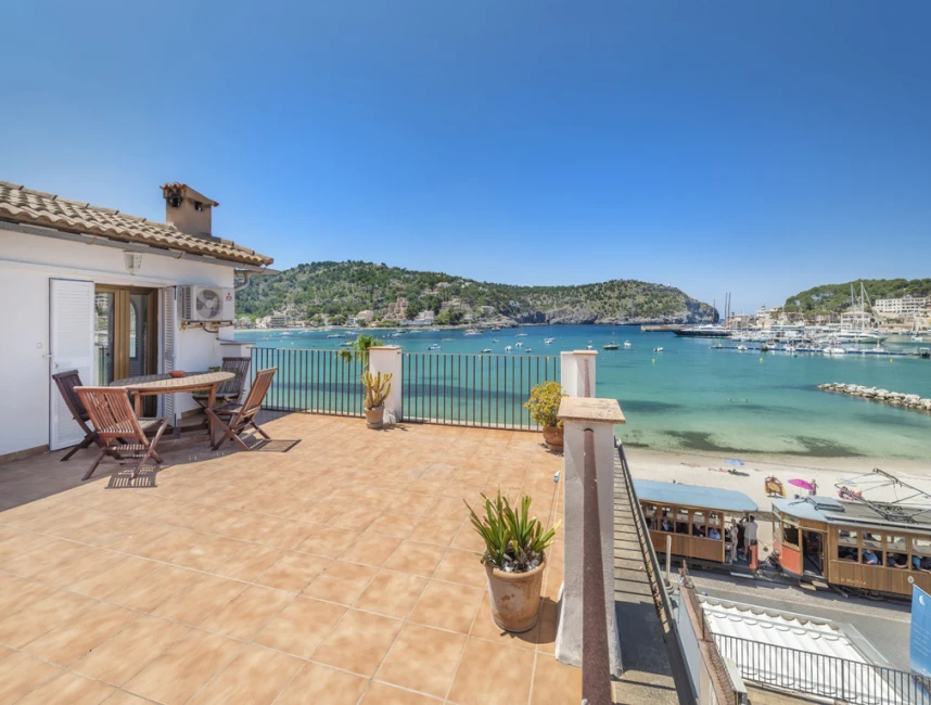 Investment property in the first sea line of Port de Sóller-1