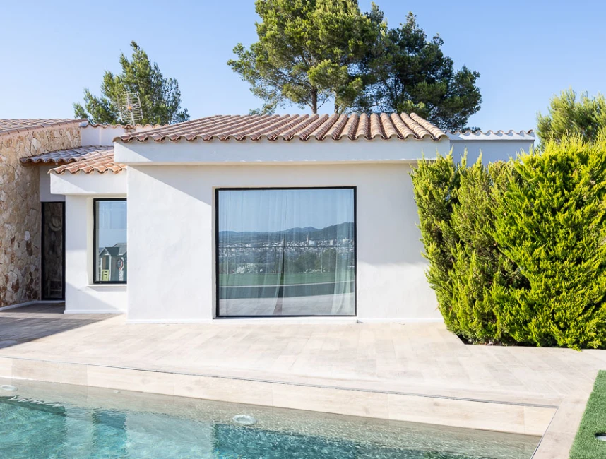 New built villa with stunnig panoramic views in Manacor-3