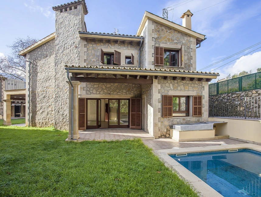 Charming family house with large garden and pool in Puigpunyent-1