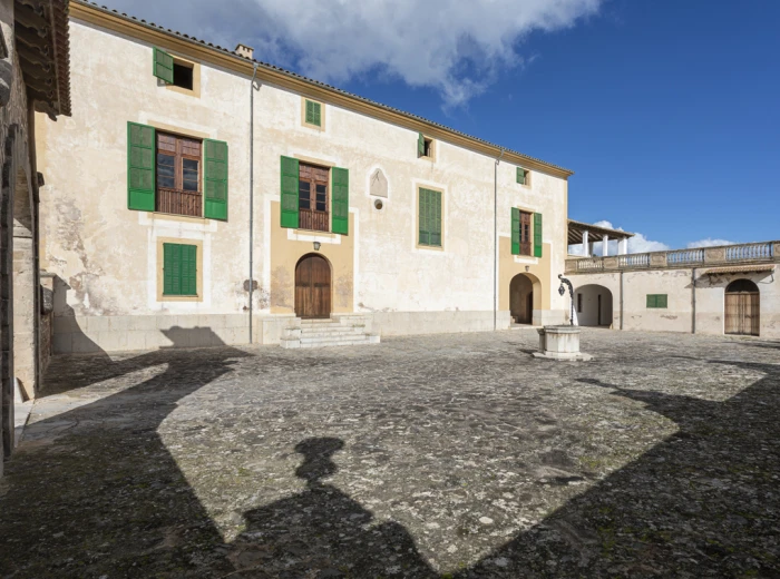 Imponente mansión del siglo XVI en las afueras de Montuiri-31